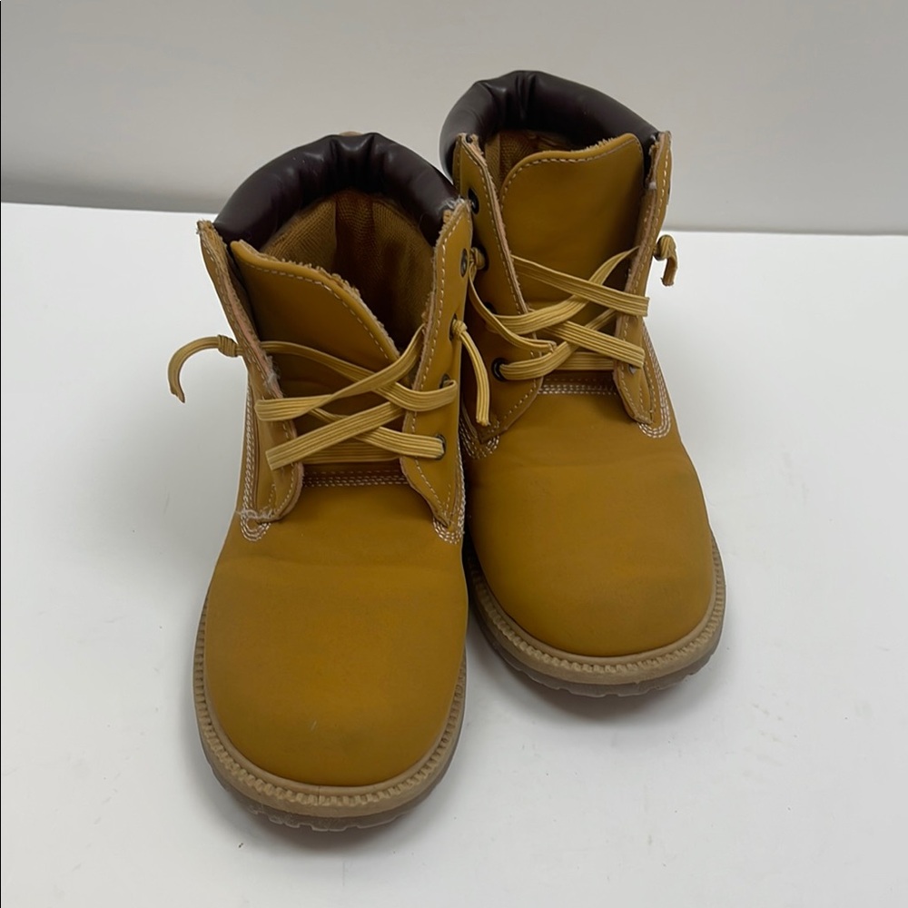 Source Unknown Tan Ankle Boots with Lace-Up Design, little kids size 13
